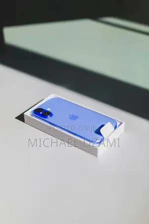 New Apple iPhone 16 128 GB Blue