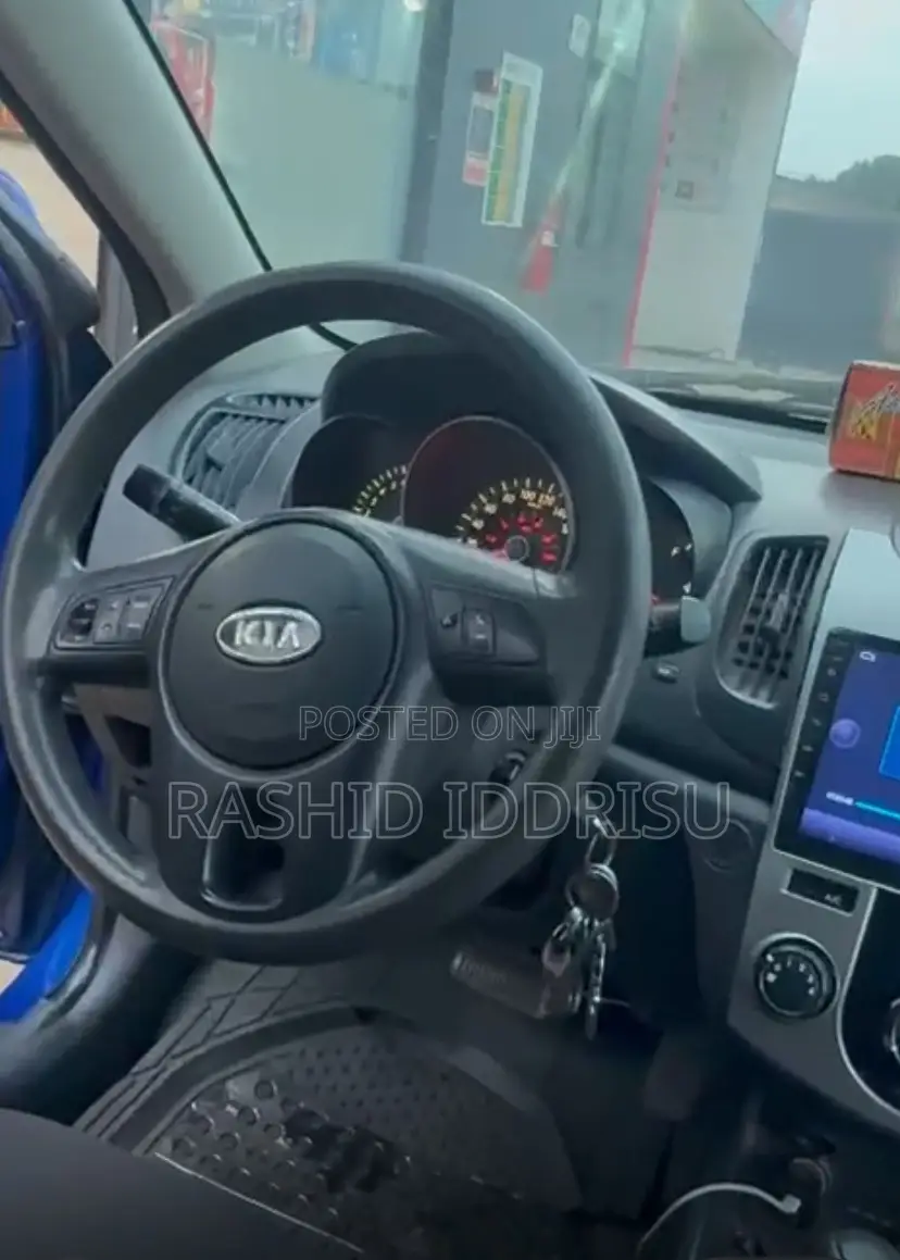 Kia Forte 2011 Blue