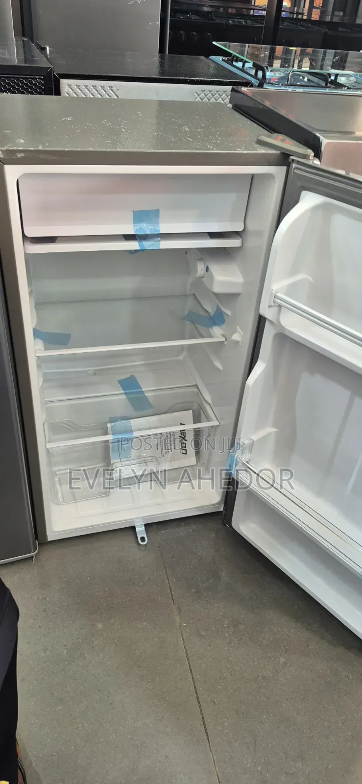 Single Door Nexon Table Top Fridge 85l With Lock and Key for Sale