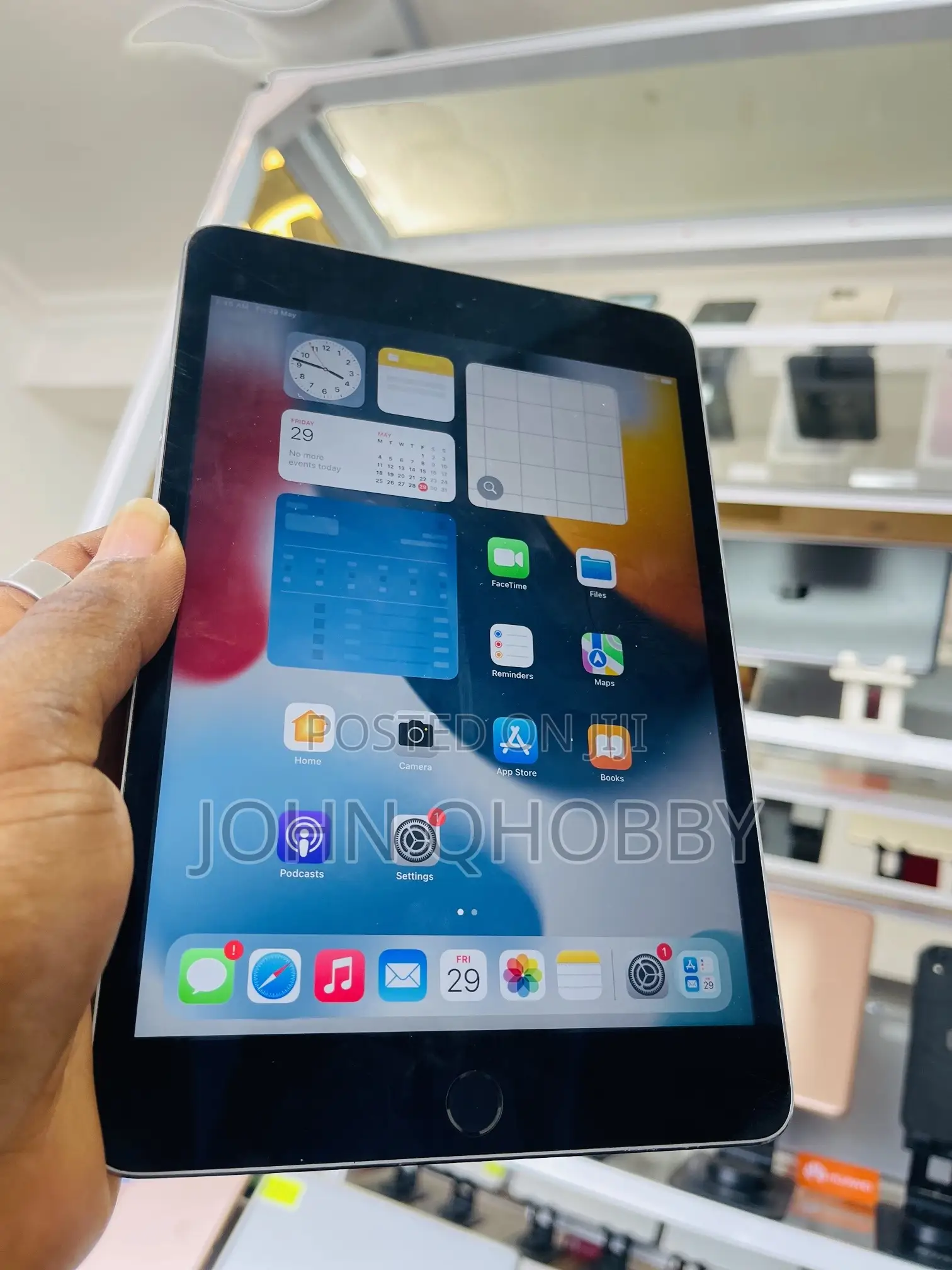 Apple iPad mini 4 128 GB Gray