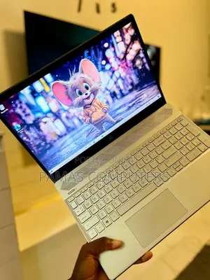 Laptop HP Pavilion 15 12GB Intel SSD 256GB