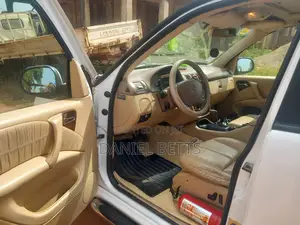 Mercedes-Benz M Class ML 320 2001 White