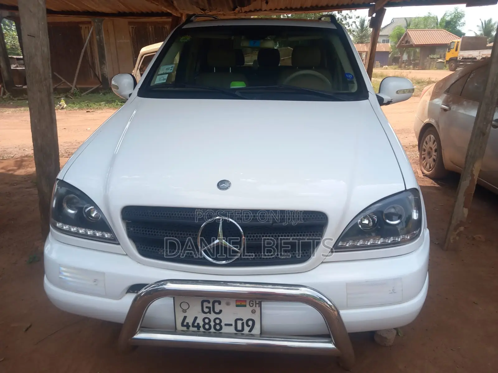Mercedes-Benz M Class ML 320 2001 White