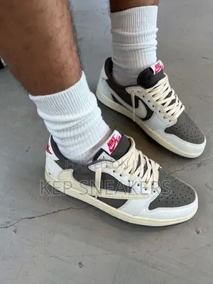 Nike Air Jordan 1 Low Travis Scott Reverse Mocha