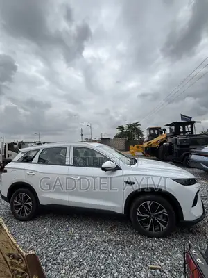 New BYD Song Pro DM-i 2025 White