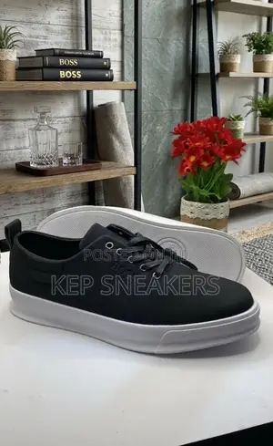 Boss Tan Suede Construction