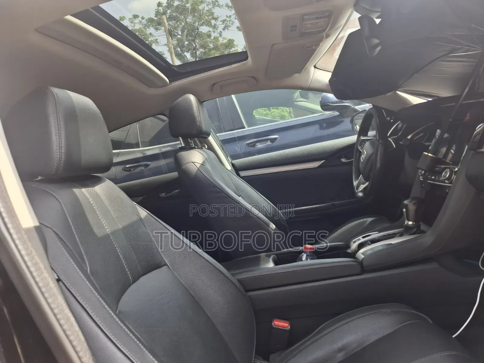 Honda Civic Touring 4dr Sedan (1.5L 4cyl) 2016 Black