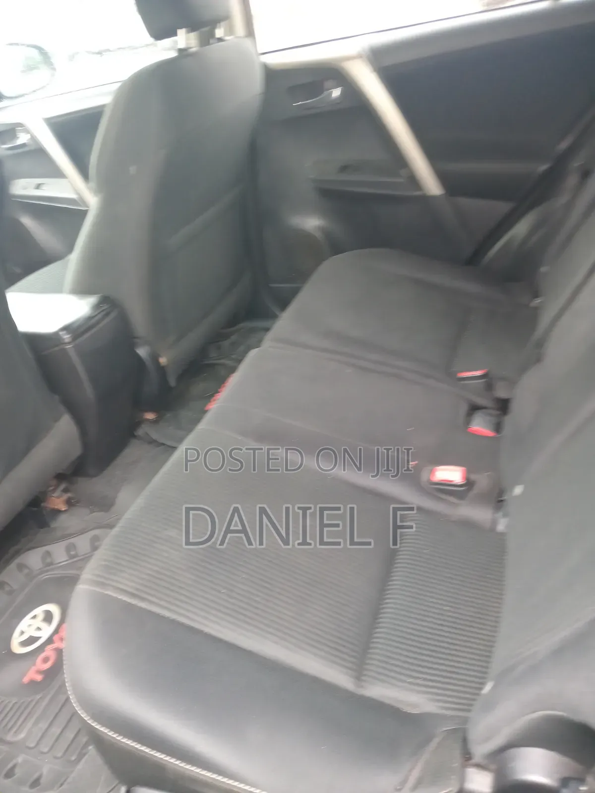 Toyota RAV4 XLE 4dr SUV (2.5L 4cyl 6A) 2015 Black