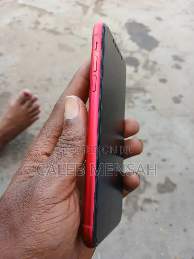 Apple iPhone XR 64 GB Red