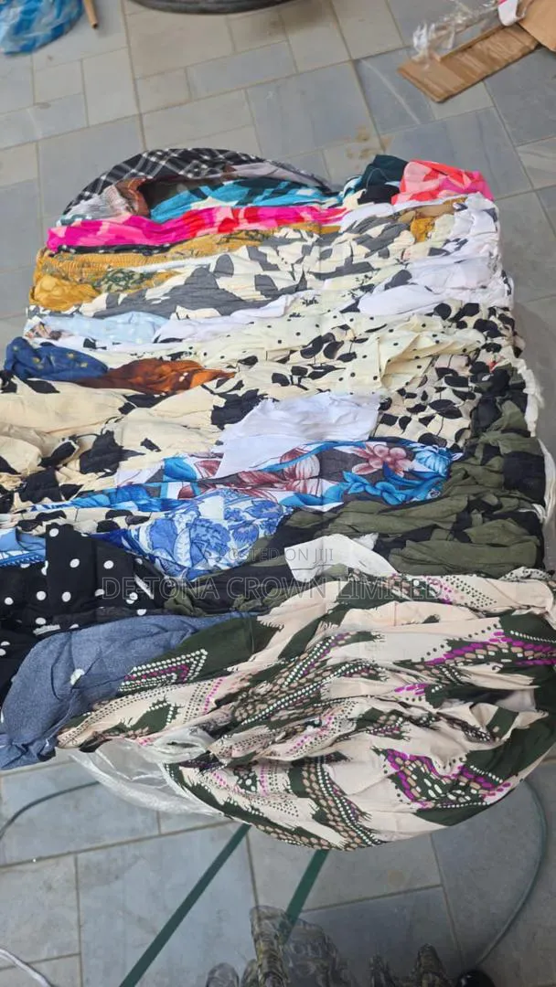 Flower Mix Bale, Plain Crep, Jeans and Lace Bale Etc