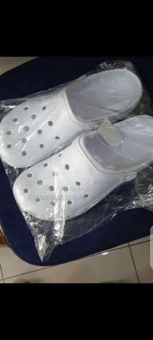 Theater Crocs