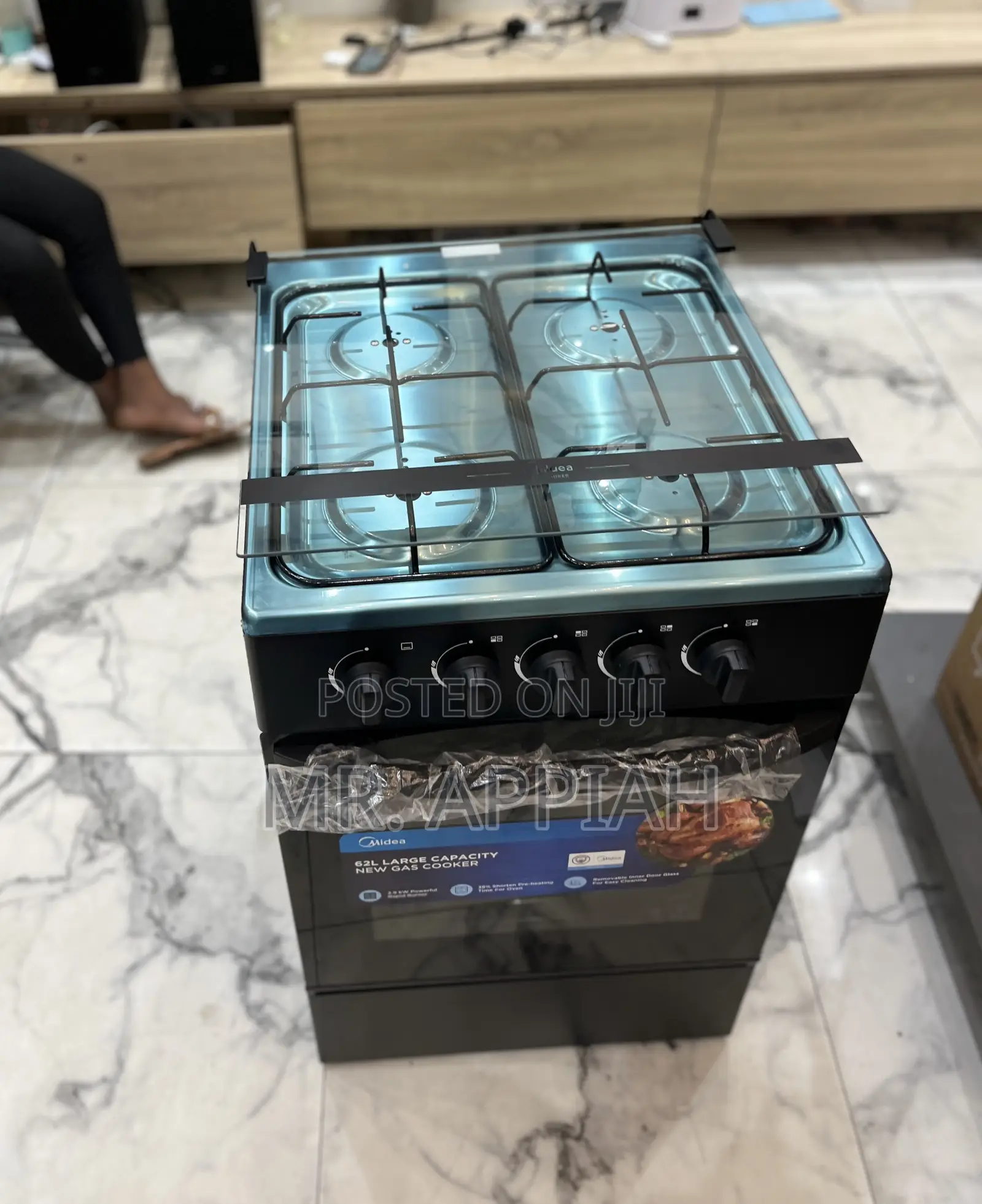 Authentic Midea 50x50cm Glass Lid 4 Gas Burner(Black) 