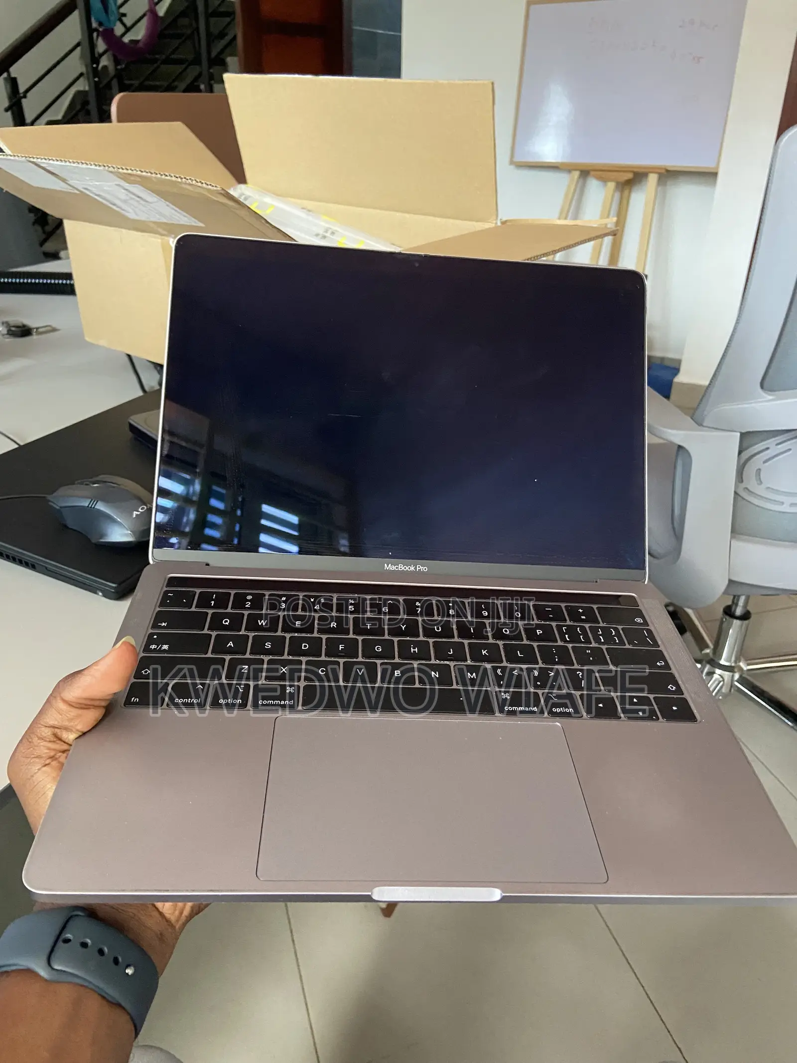 Laptop Apple MacBook Pro 2019 8GB Intel Core i5 SSD 256GB