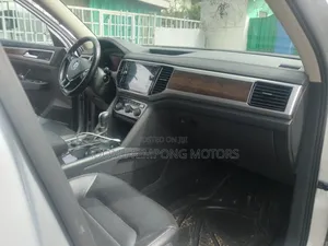 Volkswagen Atlas SEL Premium 4Motion 2018 Silver