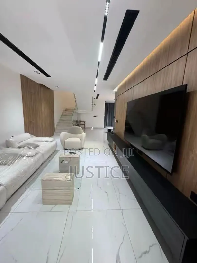 4bdrm House in Airport Residential for sale