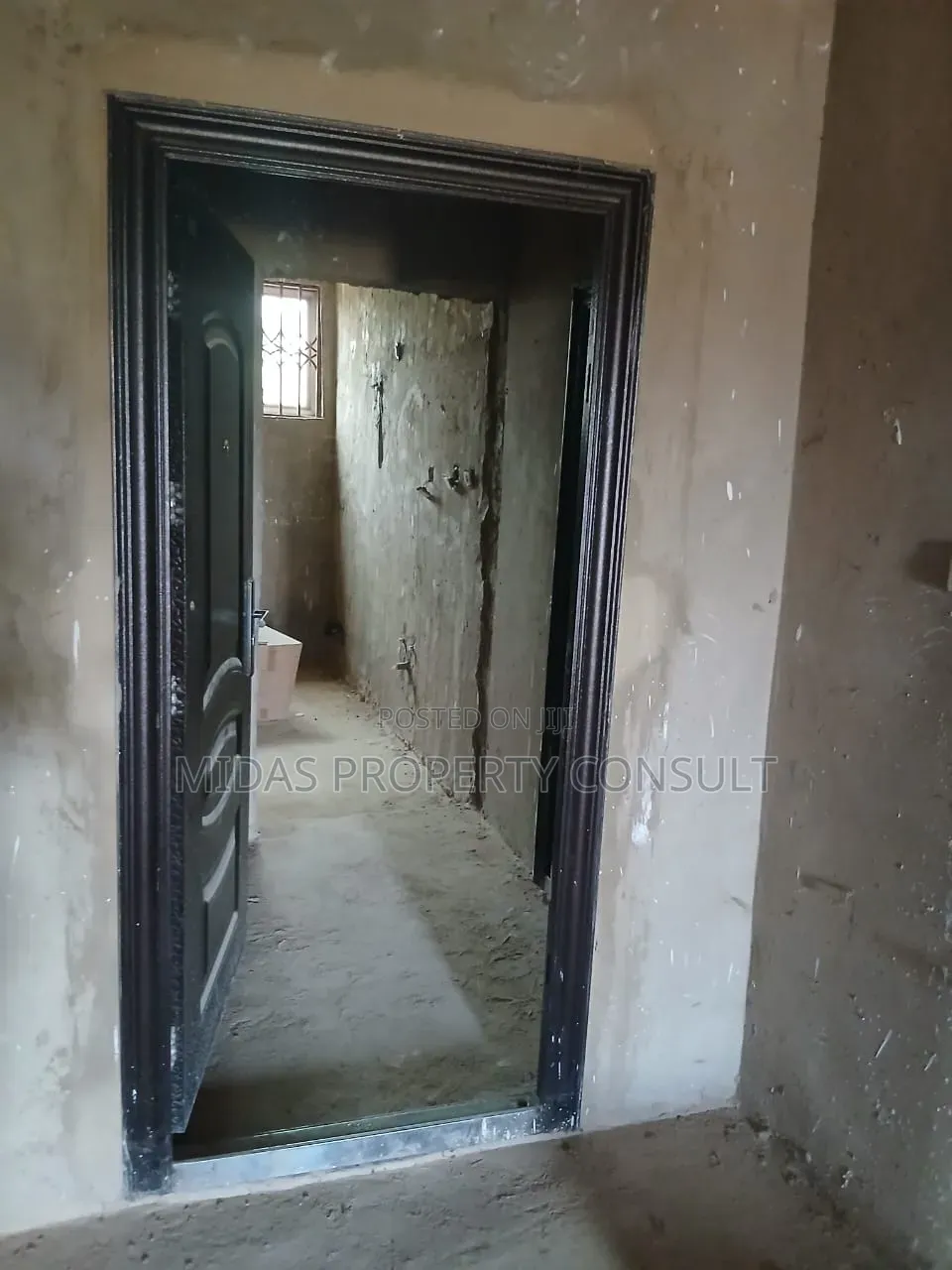 6bdrm House in Mataheko, Afienya for sale