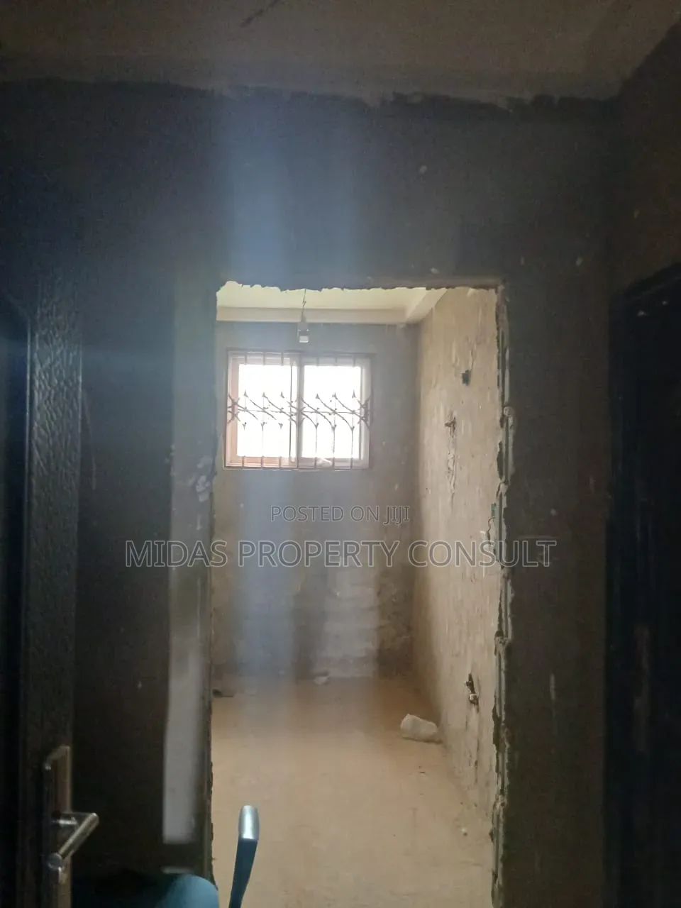 6bdrm House in Mataheko, Afienya for sale