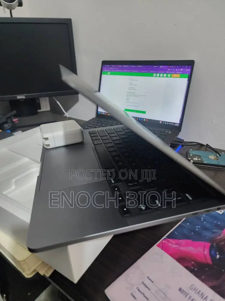 Laptop Apple MacBook Pro 16GB Intel Core i7 SSD 512GB