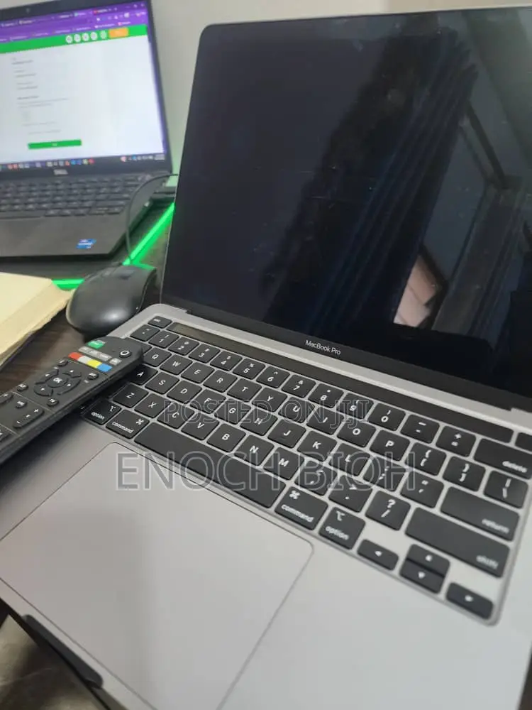 Laptop Apple MacBook Pro 16GB Intel Core i7 SSD 512GB