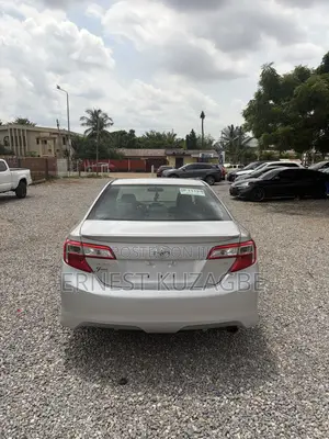 Toyota Camry 2014 Silver