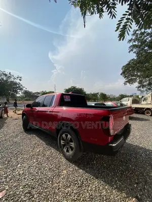 Honda Ridgeline Sport AWD Crew Cab 125.2 in. WB 2018 Red