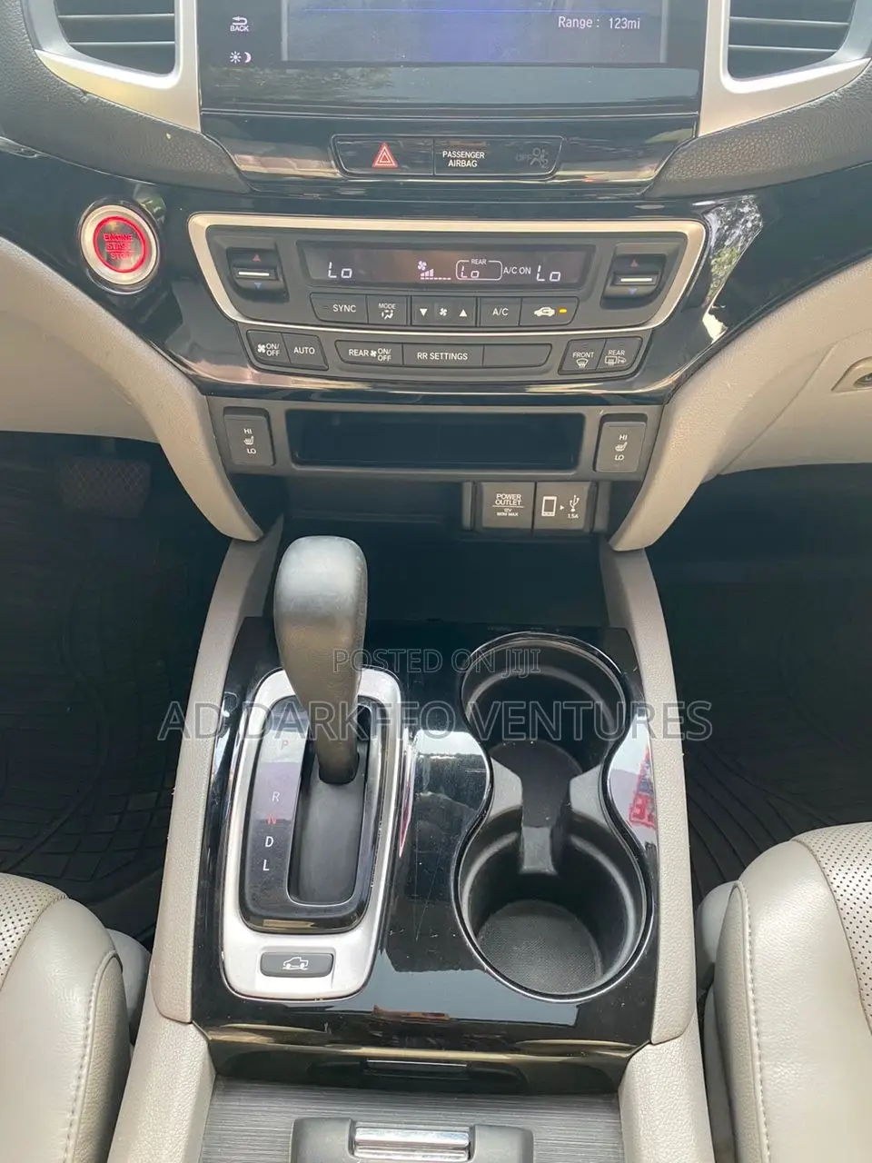 Honda Ridgeline Sport AWD Crew Cab 125.2 in. WB 2018 Red