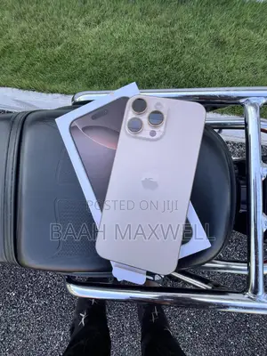 New Apple iPhone 16 Pro Max 256 GB Gold
