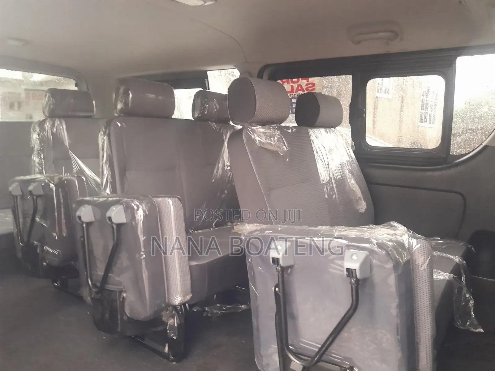 Toyota HiAce 2015 Silver