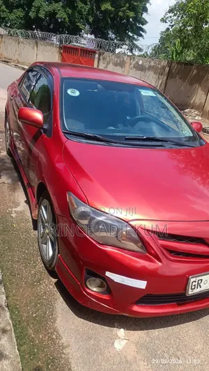 Toyota Corolla 2013 Red