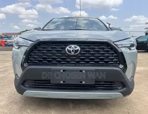 Toyota Corolla Cross LE 2WD 2024 Gray