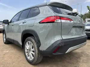 Toyota Corolla Cross LE 2WD 2024 Gray
