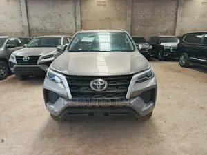 New Toyota Fortuner 2025 Pink
