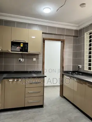 2bdrm Apartment in Best Deals Realty, Old Ashomang for rent