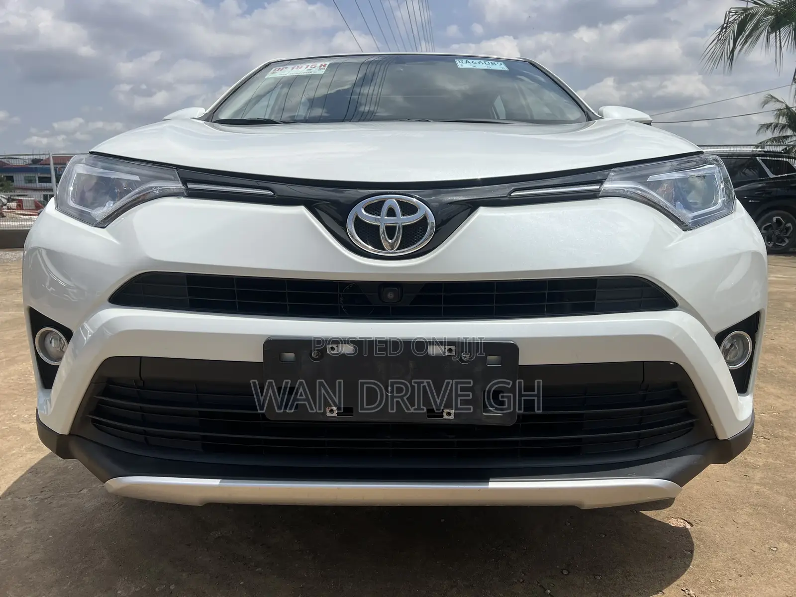 Toyota RAV4 Limited AWD (2.5L 4cyl 6A) 2016 White