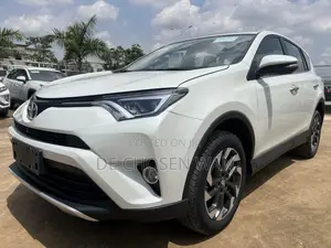 Toyota RAV4 Limited AWD (2.5L 4cyl 6A) 2016 White