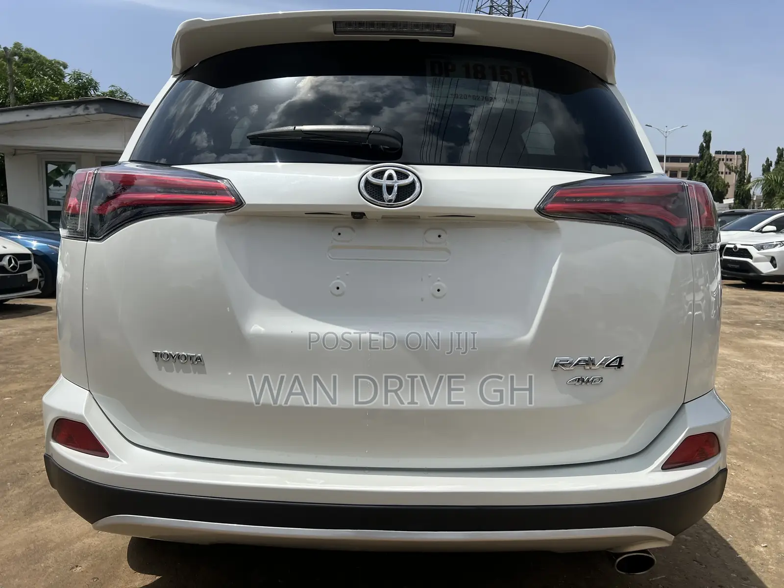 Toyota RAV4 Limited AWD (2.5L 4cyl 6A) 2016 White