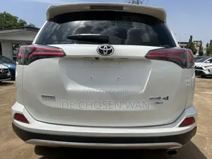 Toyota RAV4 Limited AWD (2.5L 4cyl 6A) 2016 White