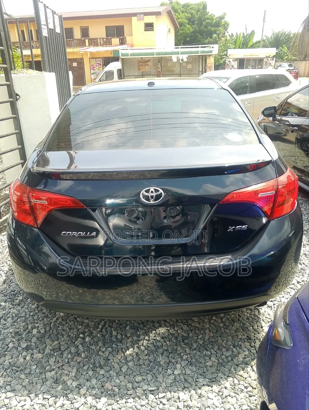 Toyota Corolla XSE (1.8L 4cyl 2A) 2018 Matt Black