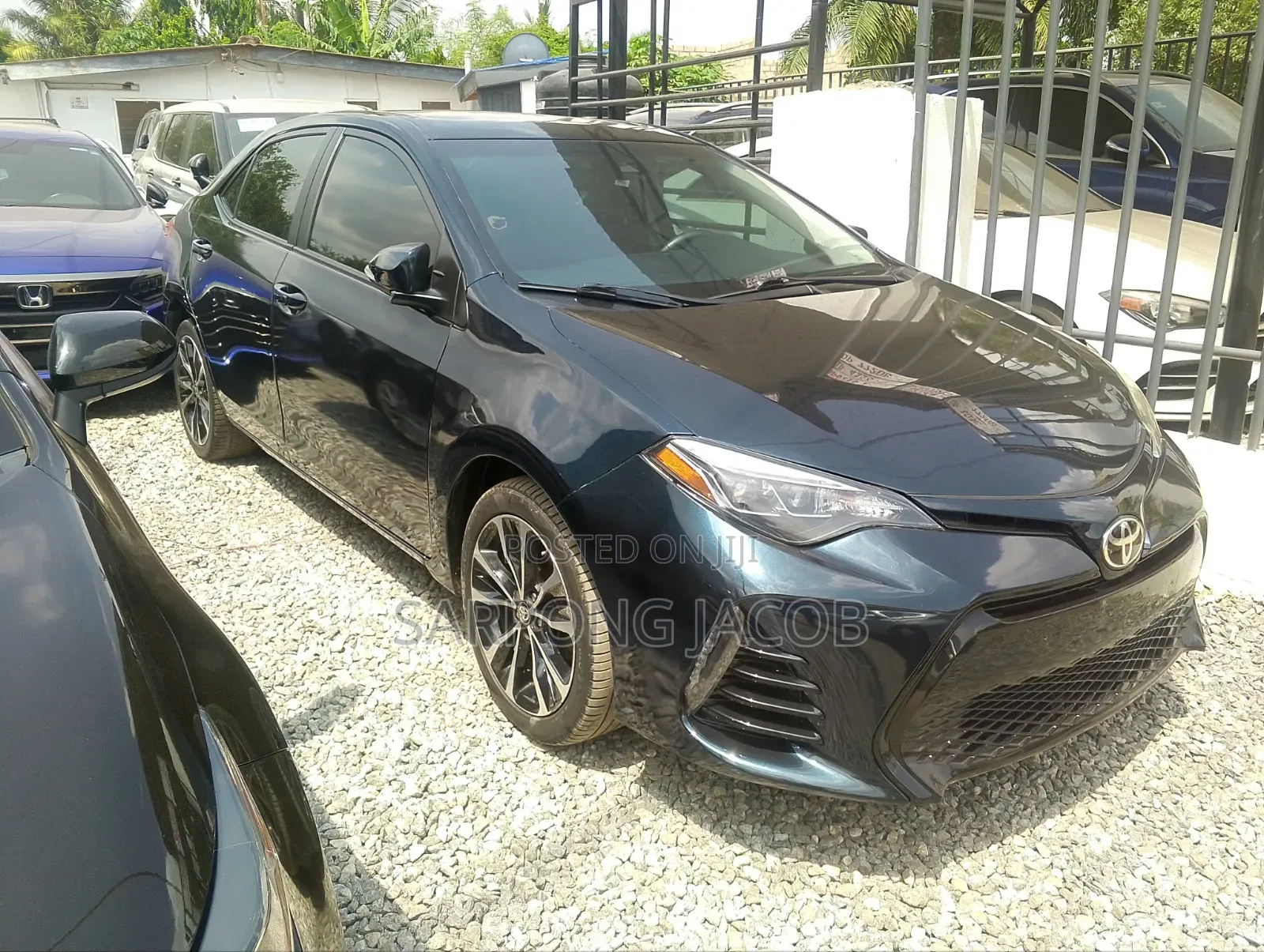Toyota Corolla XSE (1.8L 4cyl 2A) 2018 Matt Black
