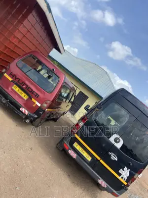 Mercedes-Benz Sprinter 2000 Black