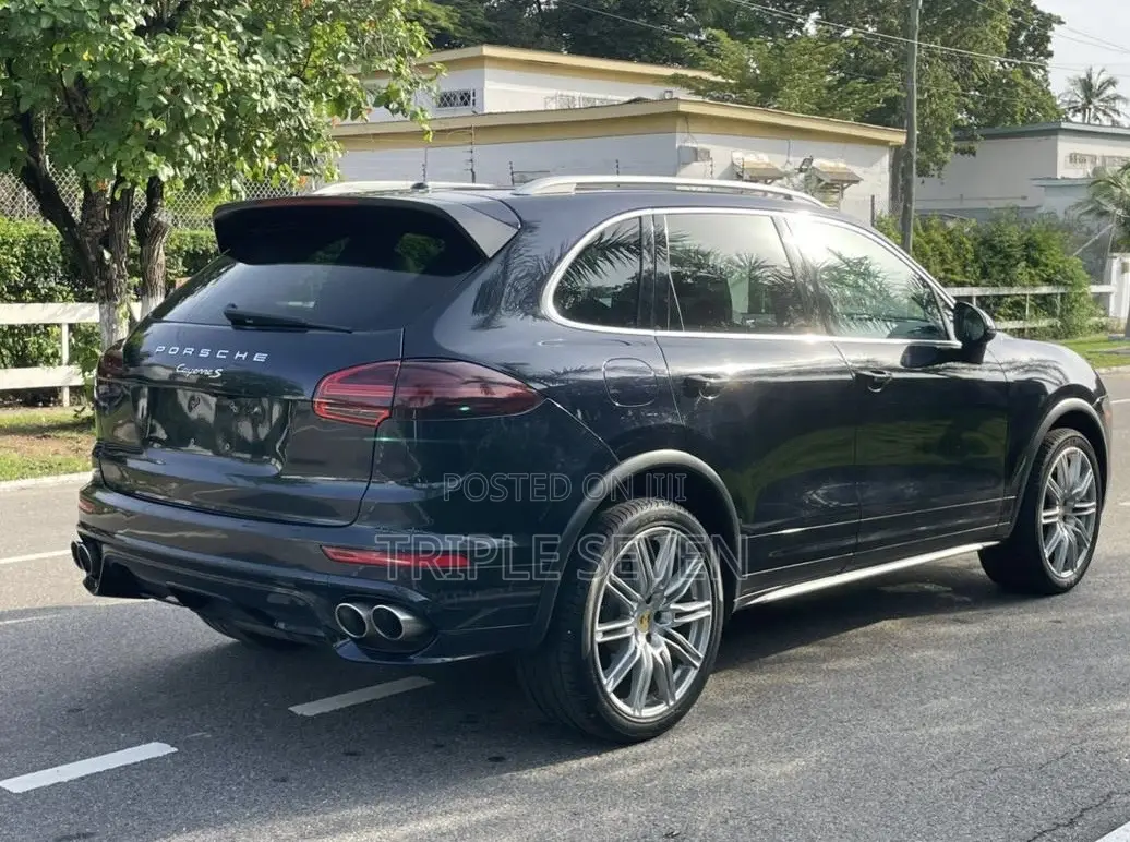Porsche Cayenne S AWD 2018 Black