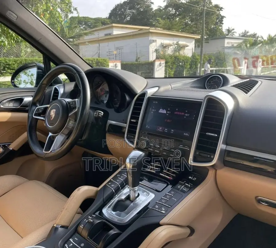 Porsche Cayenne S AWD 2018 Black