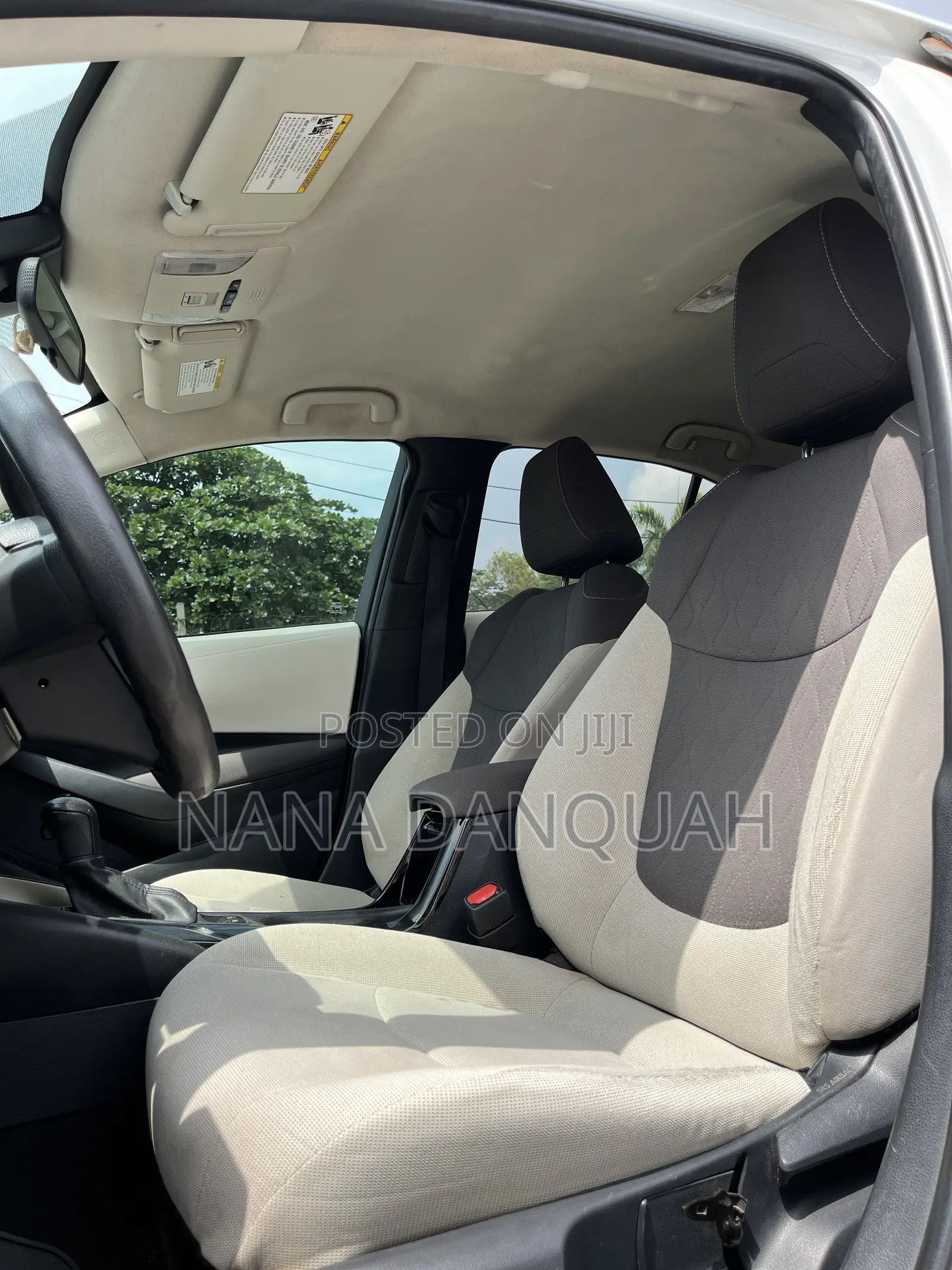 Toyota Corolla LE 2021 White