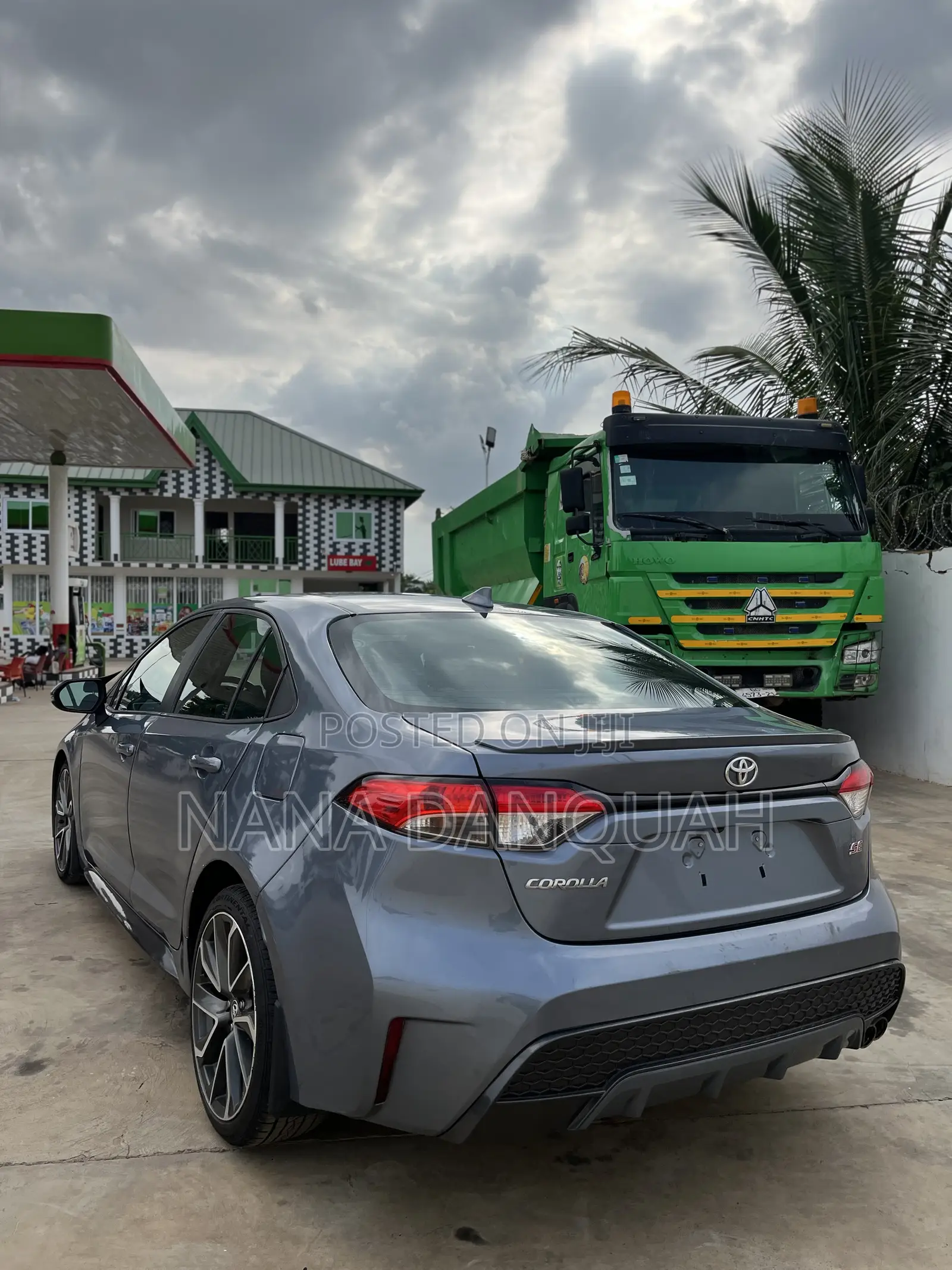 Toyota Corolla LE 2021 Gray