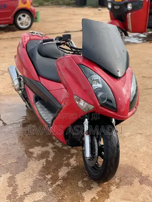 Yamaha Majesty 2020 Red