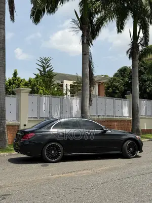 Mercedes-Benz C300 Base 4Matic Sedan AWD (2.0L 4cyl 7A) 2016 Black