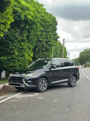 Mitsubishi Outlander SEL FWD 2019 Black