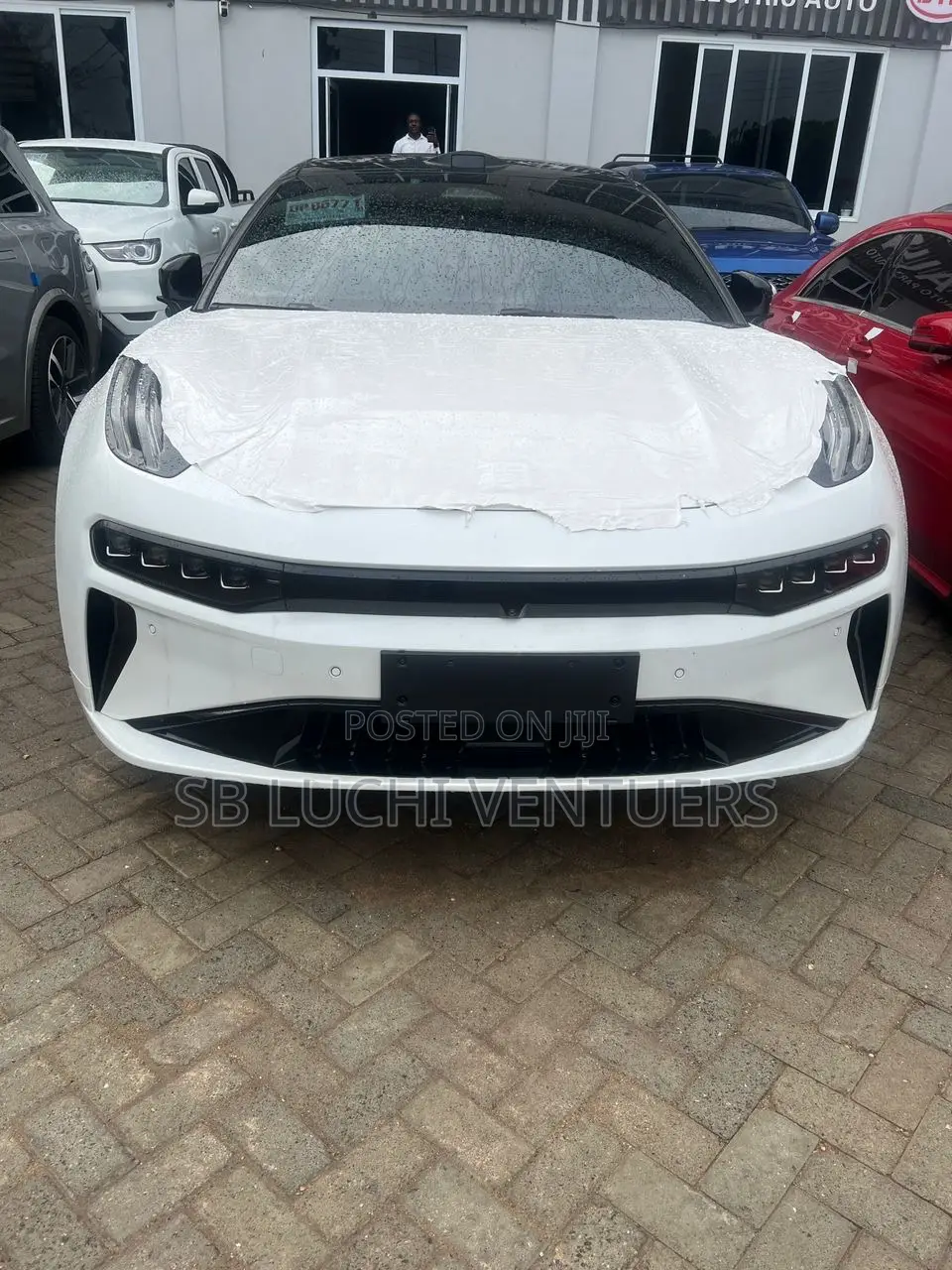 New Zeekr 001 2024 White