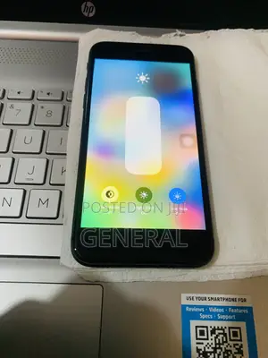 Apple iPhone 8 64 GB Black