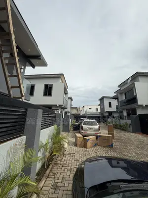 3bdrm House in 3 Bedroom House For, ECOMOG for sale